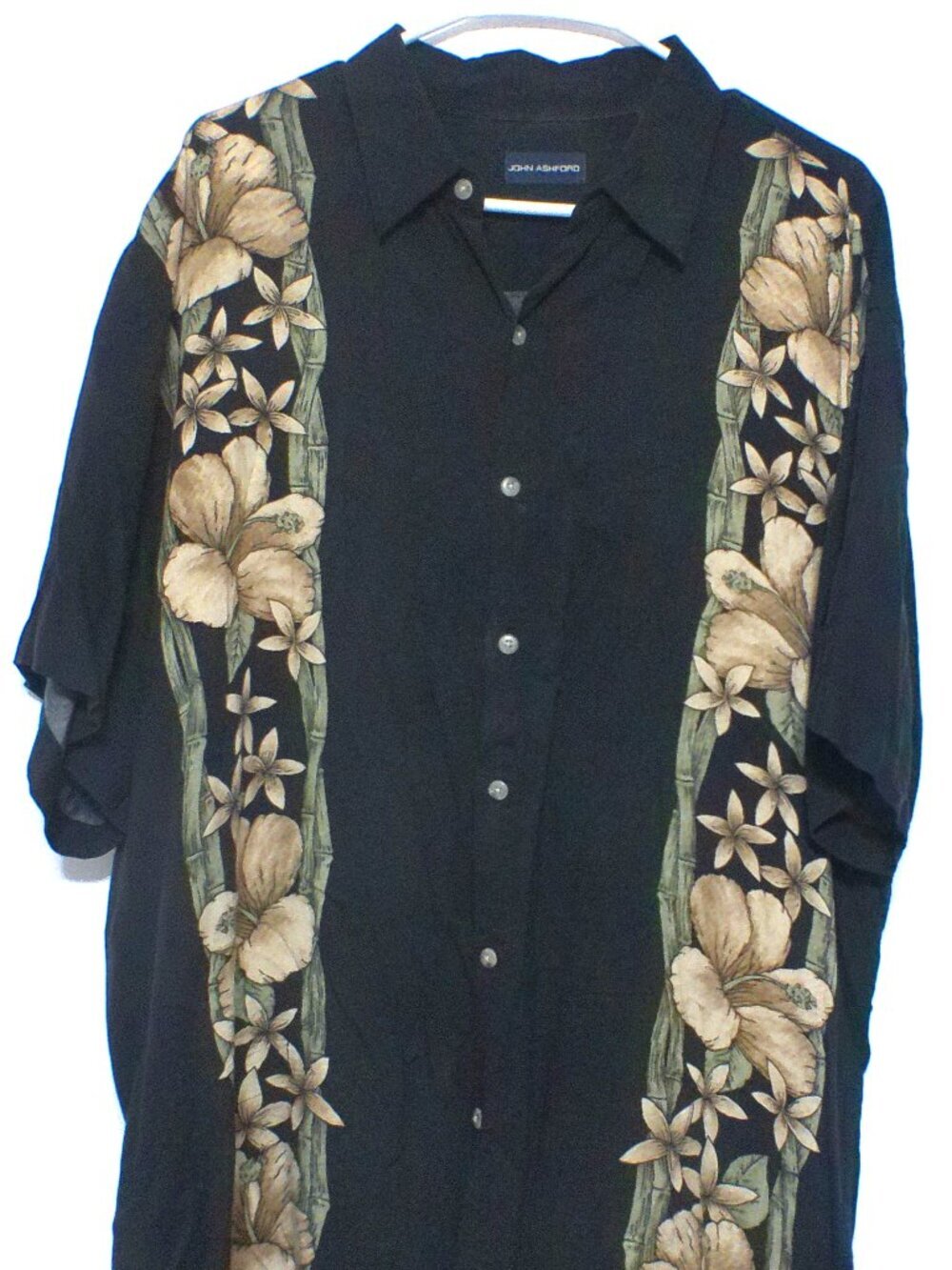 John Ashford Men's XL Black Hawaiian Shirt Floral Panel 100% Rayon Camp Shirt